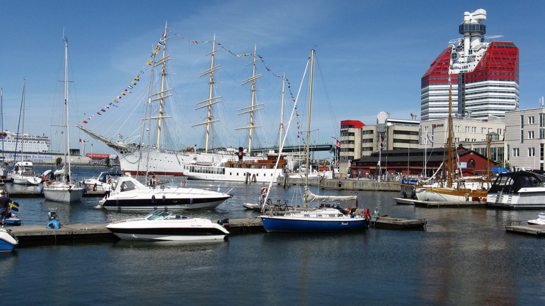 Göteborgs hamn vid Lilla Bommen